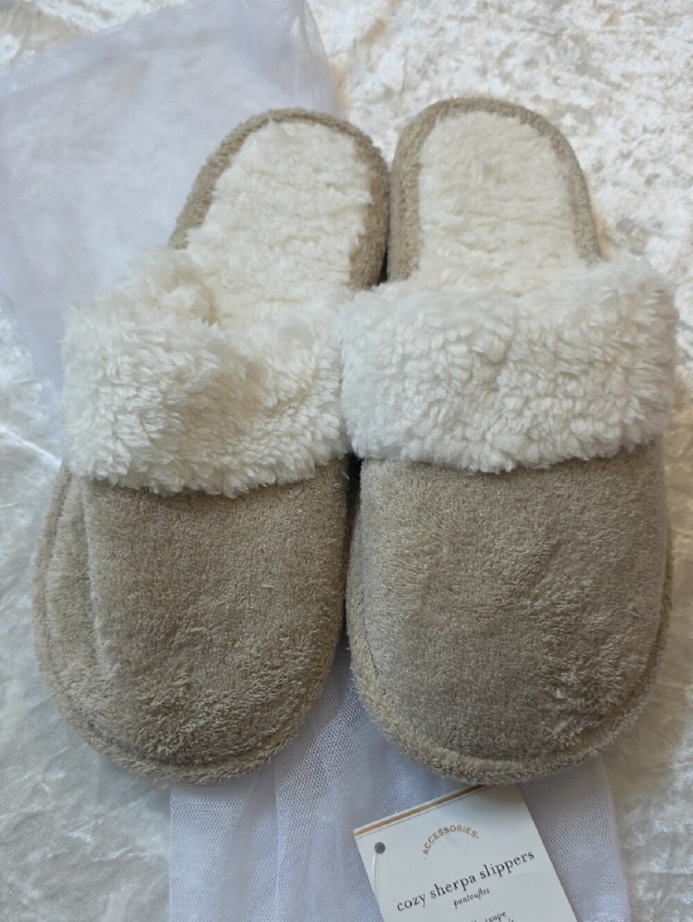 NWT Pottery Barn Cozy Sherpa Slippers - Cream and Taupe - Picture 3 of 7